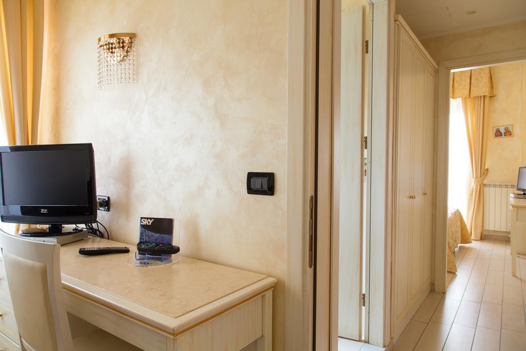 Allegroitalia Alassio Rosa Exterior photo